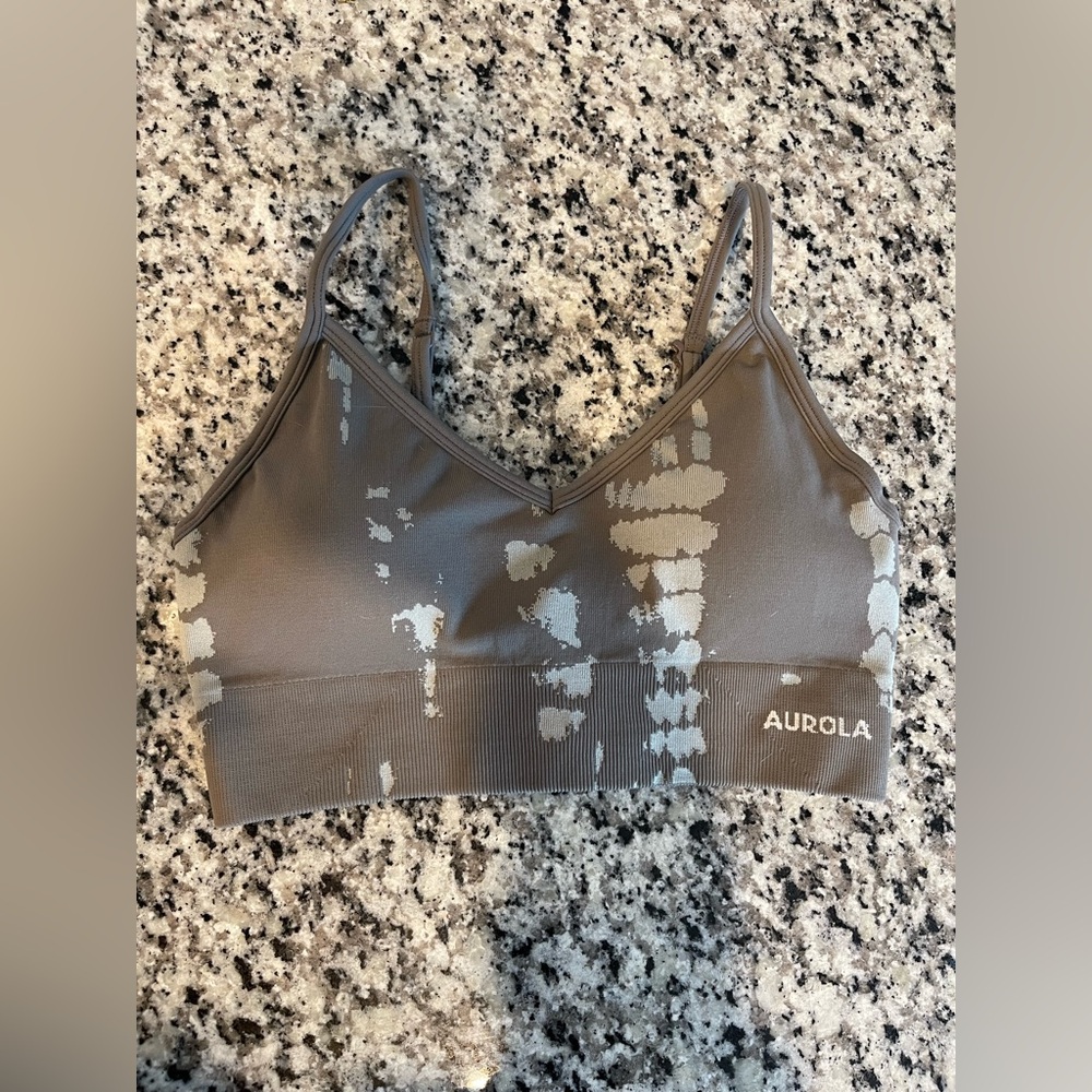 Aurola Sports Bra
